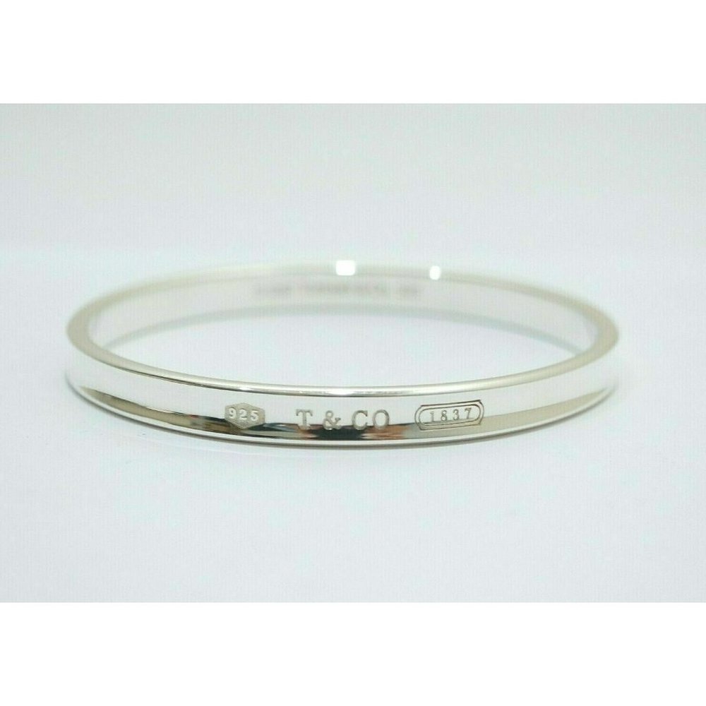 Small Tiffany & Co 1837 Oval Bangle Bracelet in Sterling Silver